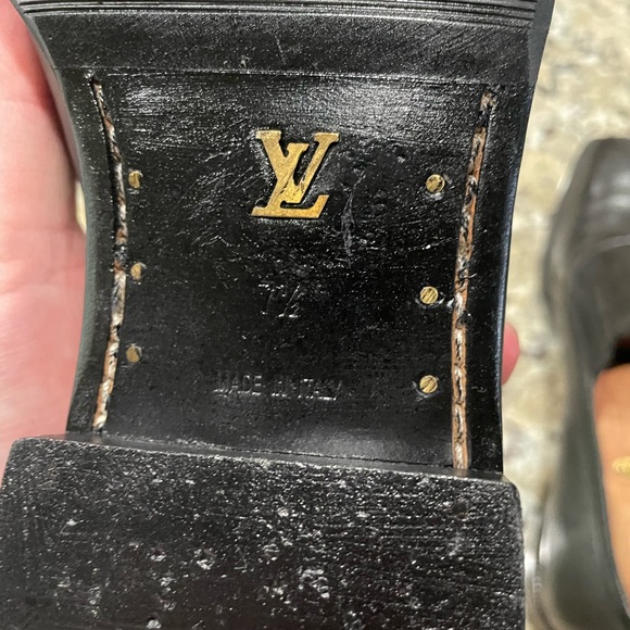 Elegant Louis Vuitton Black Loafers Size 7.5. Fits more like a 10 - Picture 9 of 10